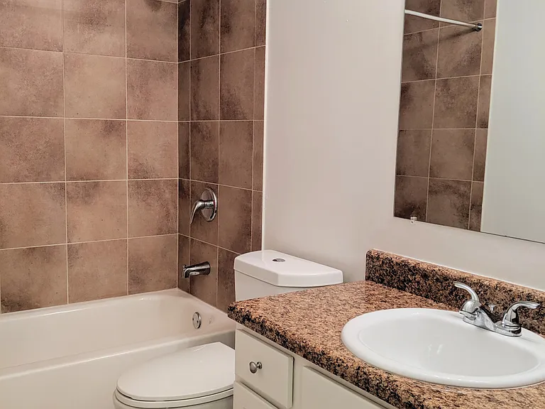 Clarkston Townhomes — Photo 6