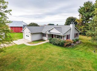 983 York Center Rd, Marshall, WI 53559