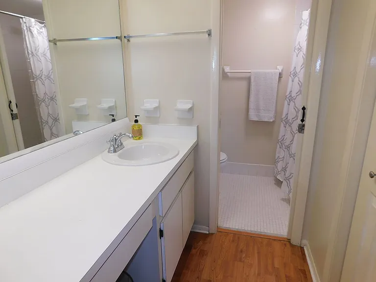 112 Woodlands Ct — Photo 11