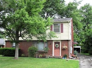 424 Old Shay Ln, Youngstown, OH