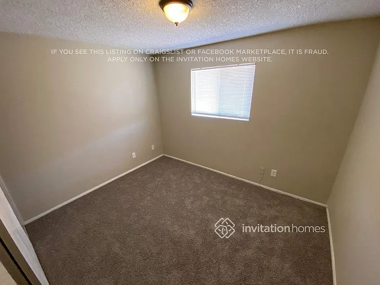 4424 W Caron St — Photo 11