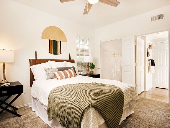 5th image of 210 E Sonterra Blvd #917
