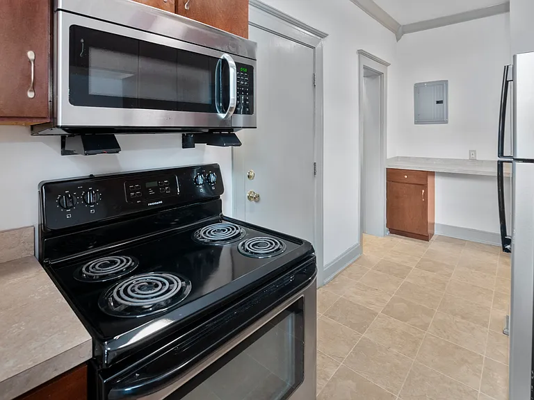 403 W Bloom St #5 — Photo 8