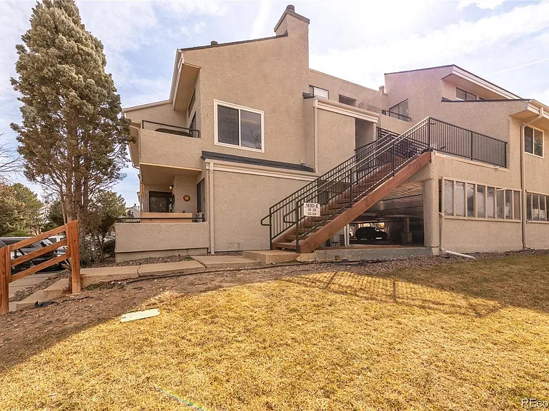 1830 Newland Ct #324 — Photo 2