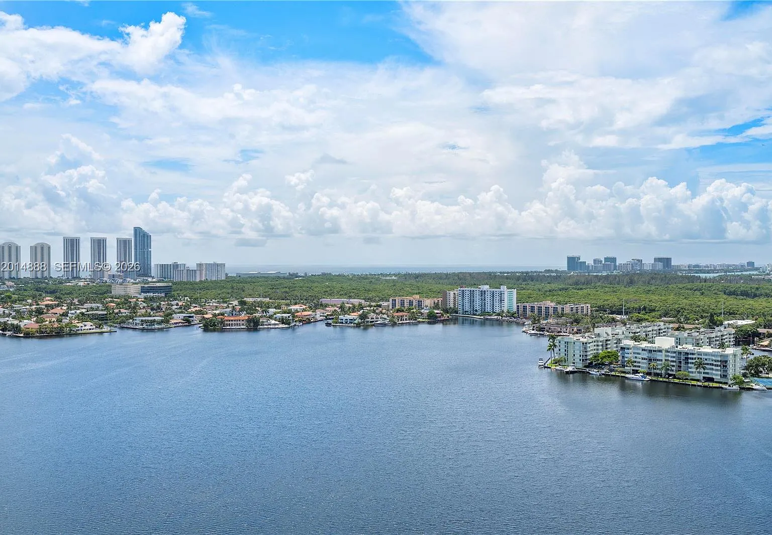 3 bed, 4071 sqft, $20,000 — Photo 1