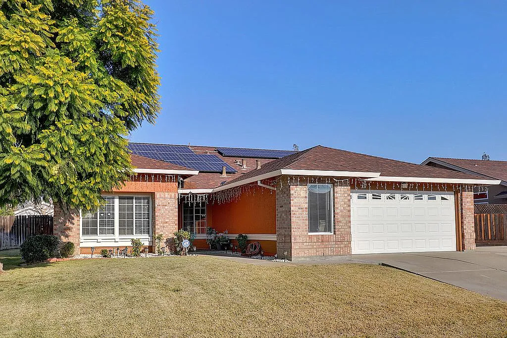 8739 Inisheer Way photo 1