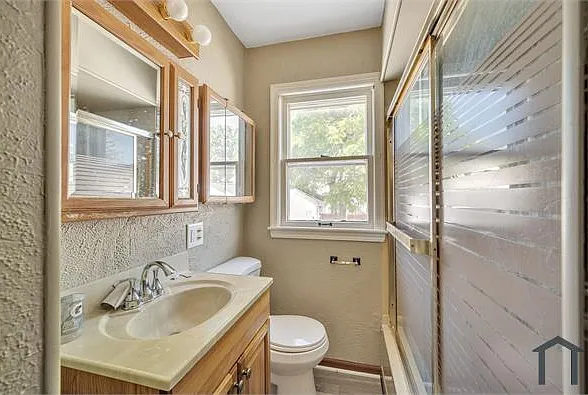 3 bed, $1,908 — Photo 3