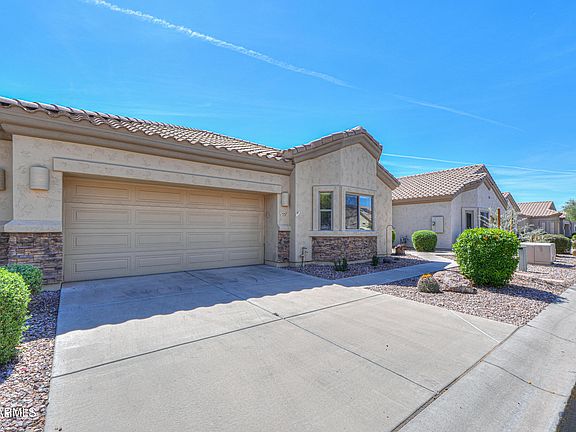 4th image of 1557 E BRENDA Drive