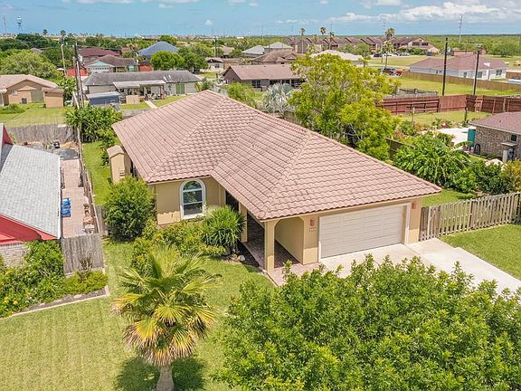 2nd image of 222 Palm Blvd
