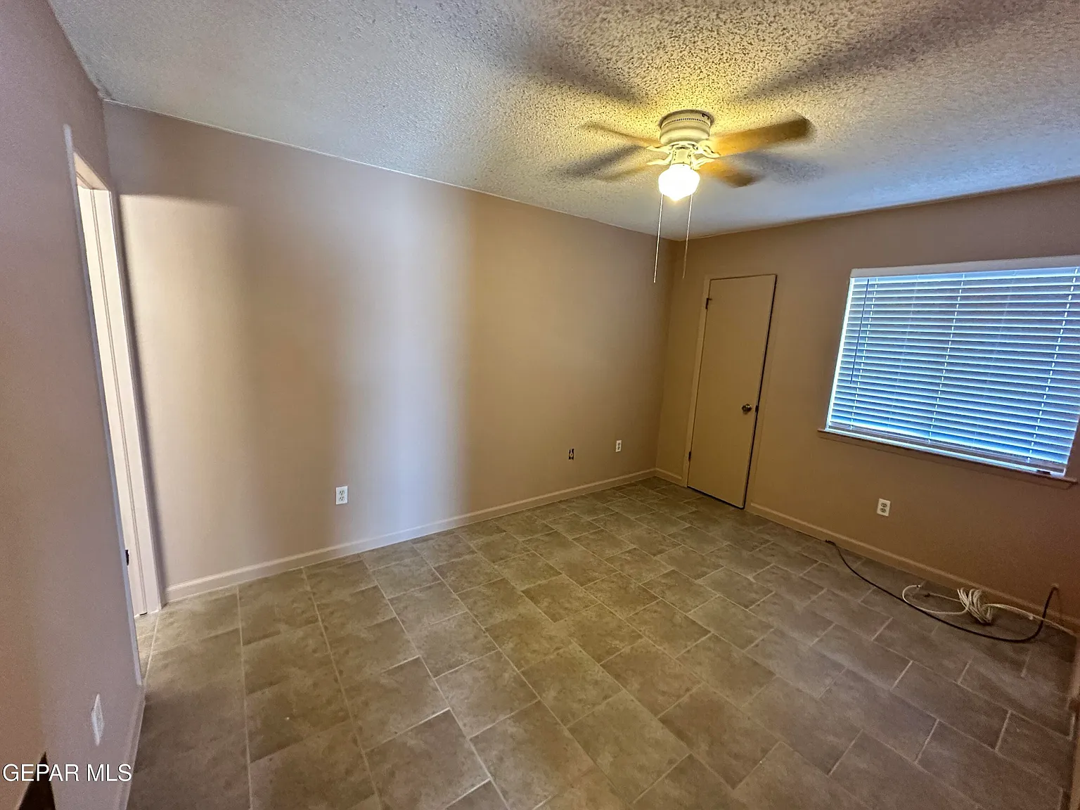 1917 Karen Sue Pl — Photo 3