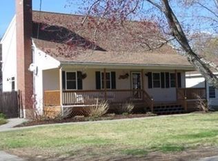 17 Abbott St, Merrimac, MA 01860