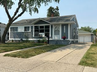 32260 Fairchild St, Westland, MI 48186
