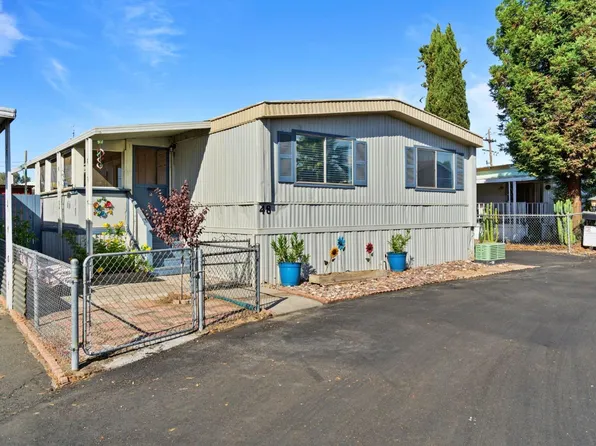 2740 W Olive Ave Space 48, Fresno, CA 93728