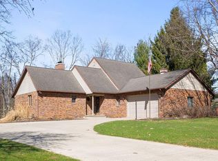 2271 S Old Ditch Rd, Warsaw, IN 46580