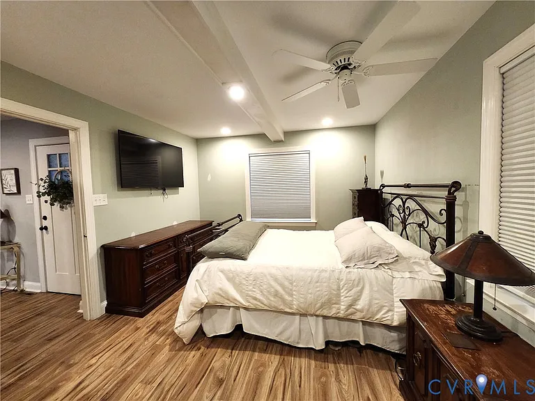 501 Pelham Dr — Photo 9