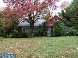 948 Brown Ave, Huntingdon Valley, PA 19006
