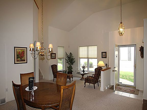5th image of 7 Connemara Ct
