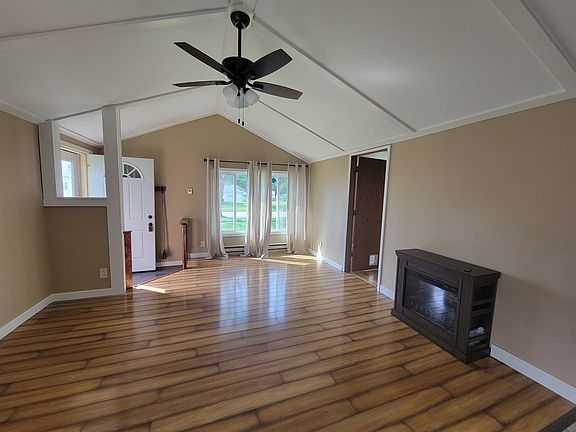 3rd image of 302 N Palm St