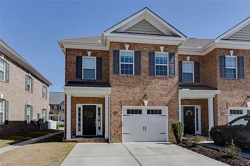 1117 Chatham Ln Photo 1