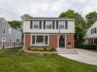 6140 N Shoreland Ave, Whitefish Bay, WI 53217