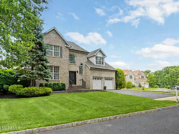 27 Goshawk Court, Morganville, NJ 07751