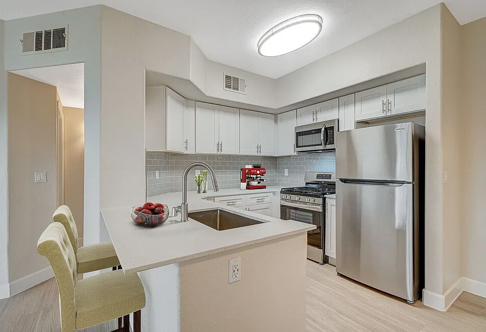 Canyon Villas Apartments