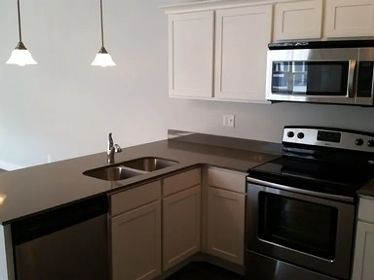 2212 W Main St #A203 — Photo 14