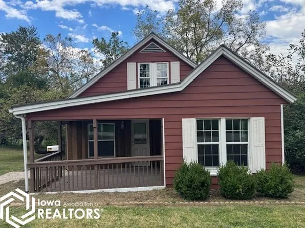 1225 S 9th St, Centerville, IA 52544