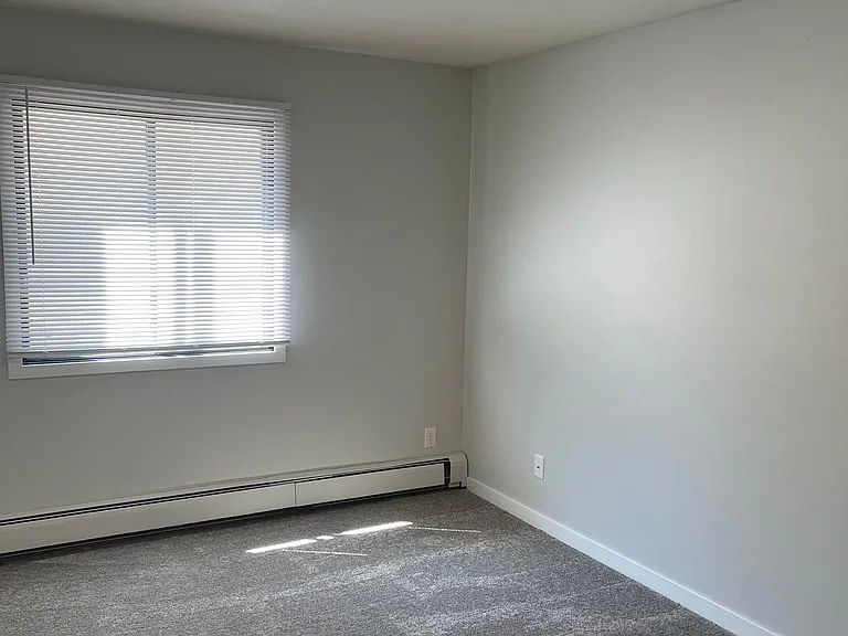 443 S Johnson St #4 — Photo 11