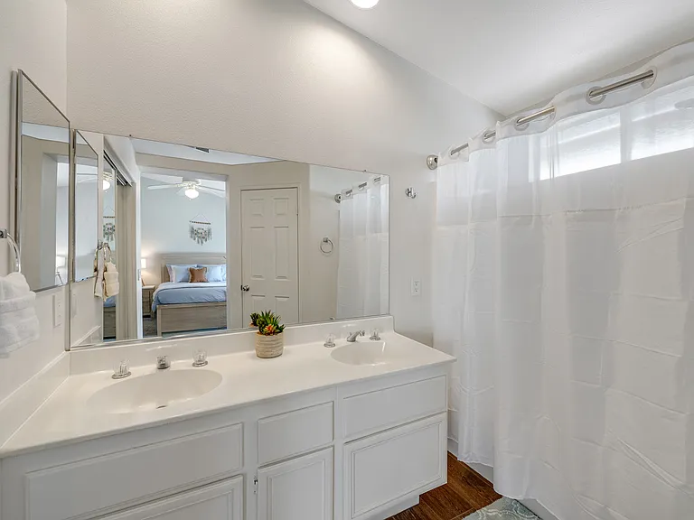 45740 Coldbrook Ln — Photo 16