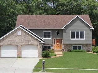 50 Harrison Ln, Reedsburg, WI 53959