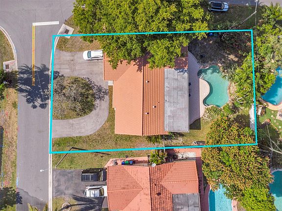 4th image of 3780 NW 78th Terrace