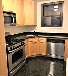 Rented by Manhattan Realty Group