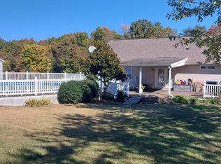 2962 Ryan Rd, Crossville, TN 38571