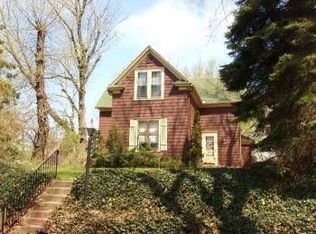 209 Ridgeway Ct, Benton Harbor, MI 49022