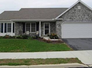 917 Cambridge Dr, Manheim, PA 17545