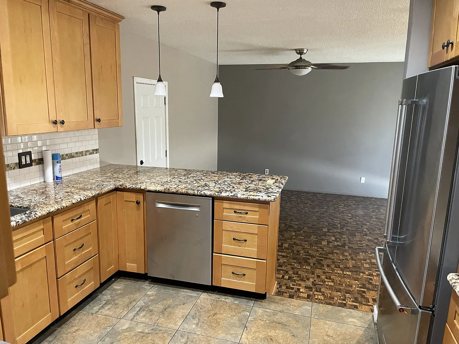 3 bed, 1342 sqft, $2,750 — Photo 3