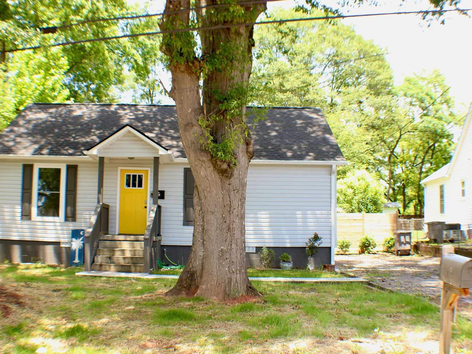311 Paris Mountain Ave — Photo 2