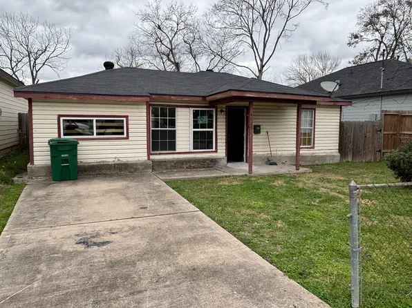 4629 Larkspur St, Houston, TX 77051