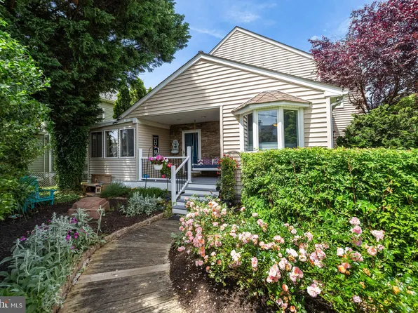 7340 Greenbank Rd, Middle River, MD 21220
