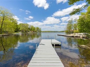 283 Deepwood Dr, Amston, CT 06231