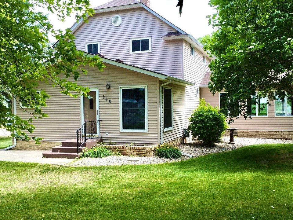 1st image of 568 Minnesota St N