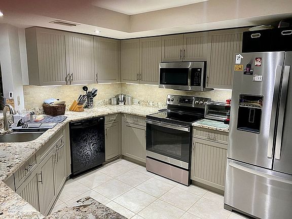 3rd image of 2860 Citrus Lake Dr APT 102