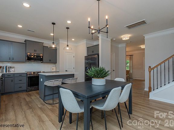 7th image of this home