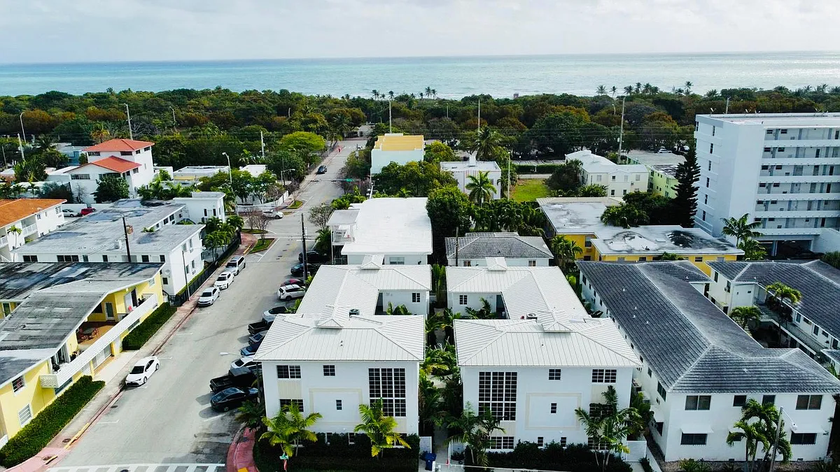 Photo 1 of 9 - 8045 Abbott Ave - Miami Beach, FL Primary Photo - 8045 Abbott Ave