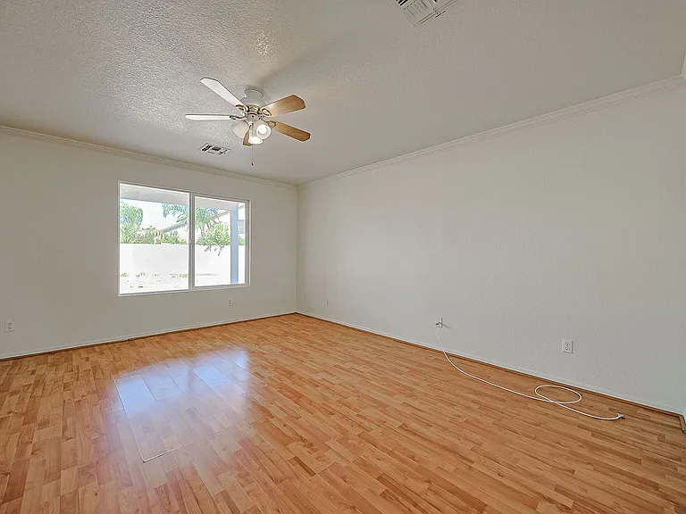 3225 N 130th Ave — Photo 12