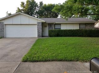 216 W Edgewater St, Broken Arrow, OK 74012