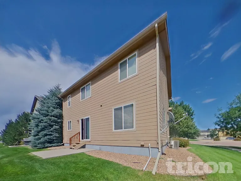 2728 Sierra Springs Dr — Photo 13