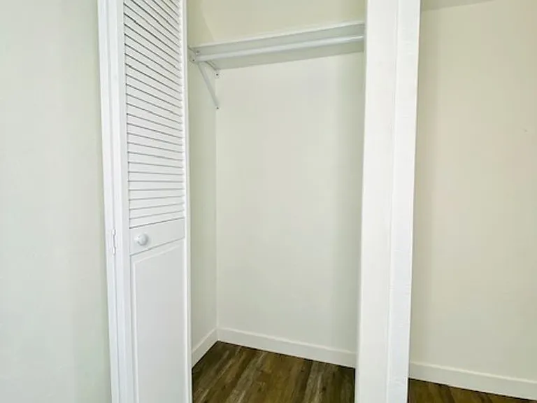 702 Algoma St — Photo 16