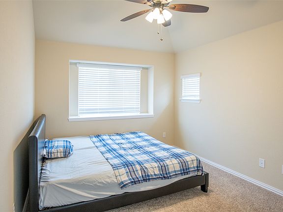 5th image of 1305 Starlight Ave